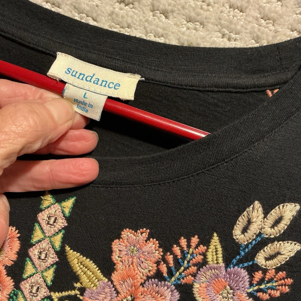 Sundance Women's Knit Top Shirt‎ Black Embroidered Aztec Southwest Inspired L - Picture 4 of 5
